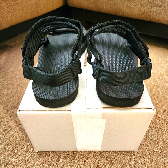 Teva Universal Platform Sandal - Picture 5 of 5